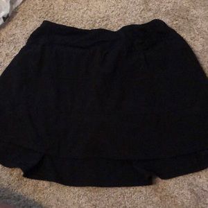 lululemon skirt size 8